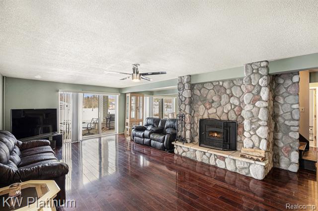 Builiding view three for 4705 Ketchum, Saint Clair, MI. 48079