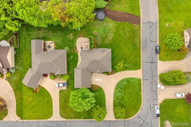 Builiding view forty one for 2376 Joseph Tamron, Saint Clair, MI. 48079