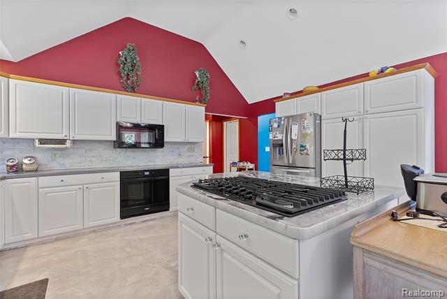 Builiding view eight for 680 S Bartlett, Saint Clair, MI. 48079