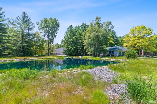 Builiding view fifty for 680 S Bartlett, Saint Clair, MI. 48079