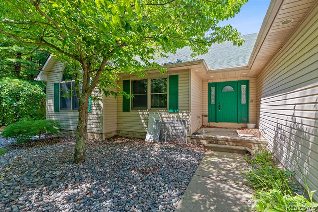 Builiding view forty two for 680 S Bartlett, Saint Clair, MI. 48079