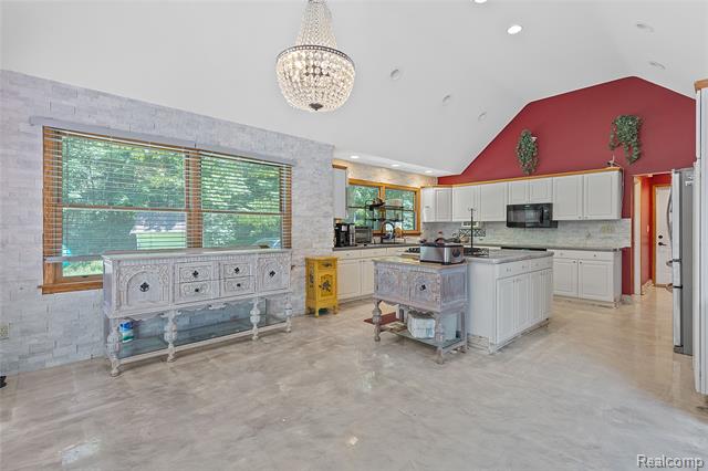 Builiding view nine for 680 S Bartlett, Saint Clair, MI. 48079