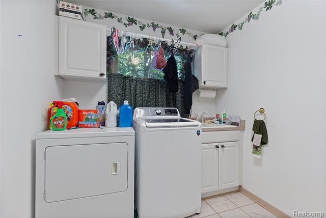 Builiding view sixteen for 680 S Bartlett, Saint Clair, MI. 48079