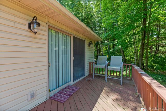 Builiding view thirty five for 680 S Bartlett, Saint Clair, MI. 48079