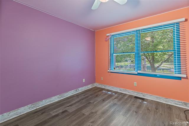 Builiding view twenty one for 680 S Bartlett, Saint Clair, MI. 48079