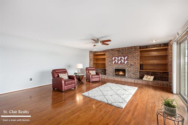 Builiding view eight for 2516 River, Marysville, MI. 48040