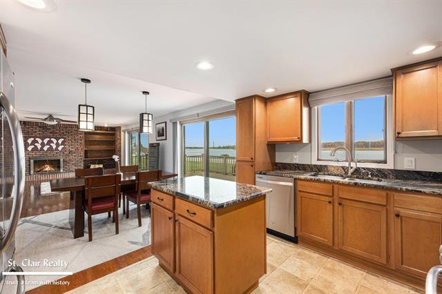 Builiding view eleven for 2516 River, Marysville, MI. 48040