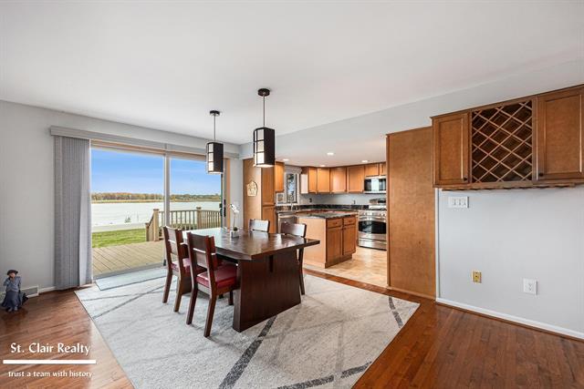 Builiding view ten for 2516 River, Marysville, MI. 48040