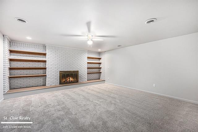 Builiding view twenty one for 2516 River, Marysville, MI. 48040