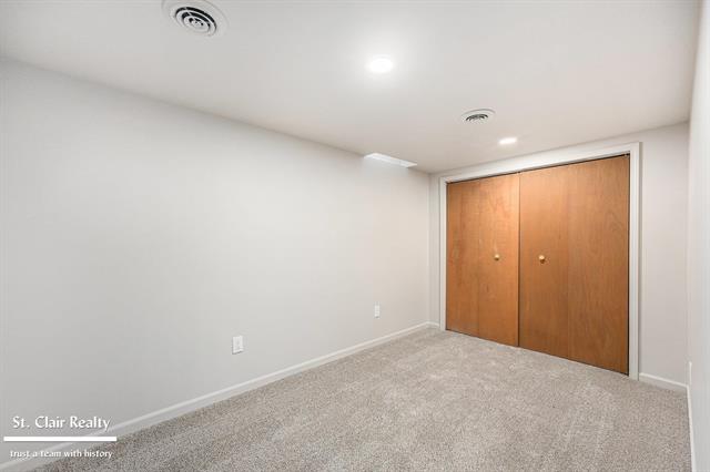 Builiding view twenty six for 2516 River, Marysville, MI. 48040