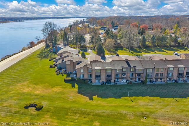 Builiding view forty nine for 2500 River, Marysville, MI. 48040