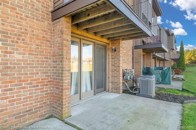 Builiding view forty six for 2500 River, Marysville, MI. 48040