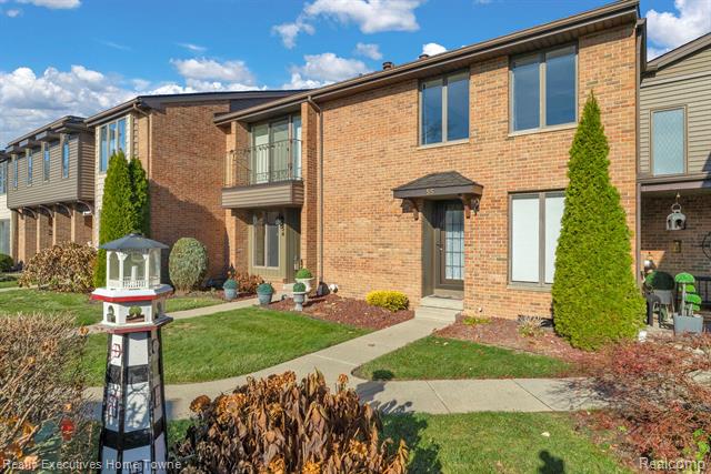 Builiding view one for 2500 River, Marysville, MI. 48040