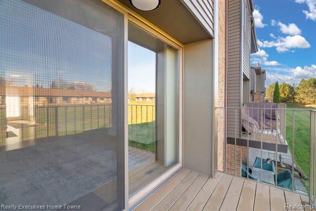 Builiding view twenty seven for 2500 River, Marysville, MI. 48040