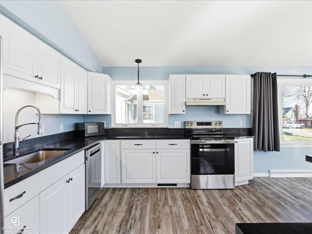 Builiding view eleven for 2226 River, Marysville, MI. 48040