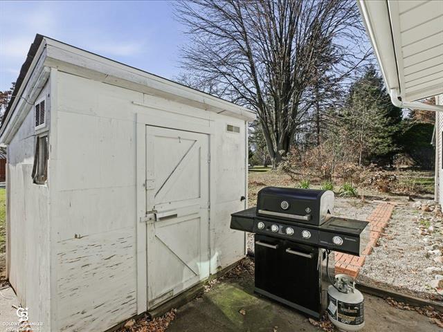 Builiding view thirty six for 2226 River, Marysville, MI. 48040