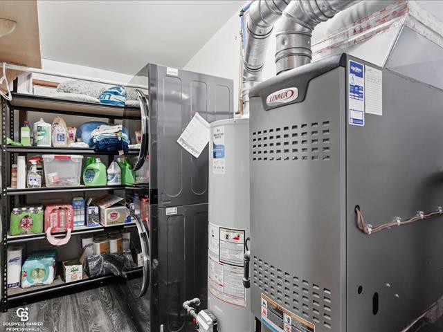 Builiding view thirty two for 2226 River, Marysville, MI. 48040