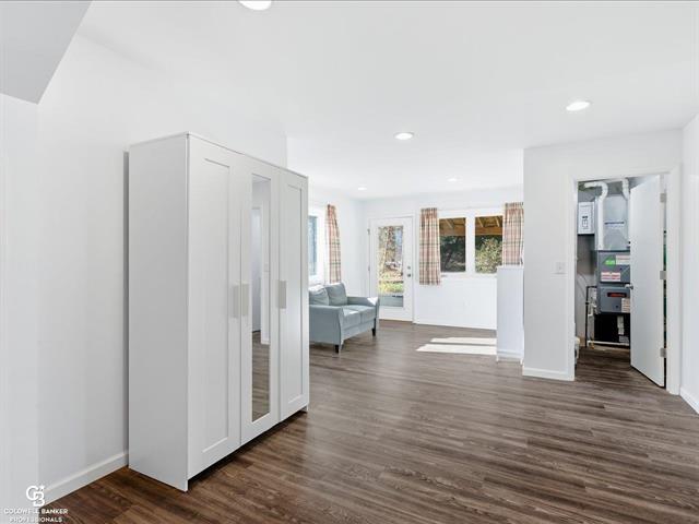 Builiding view twenty for 2226 River, Marysville, MI. 48040