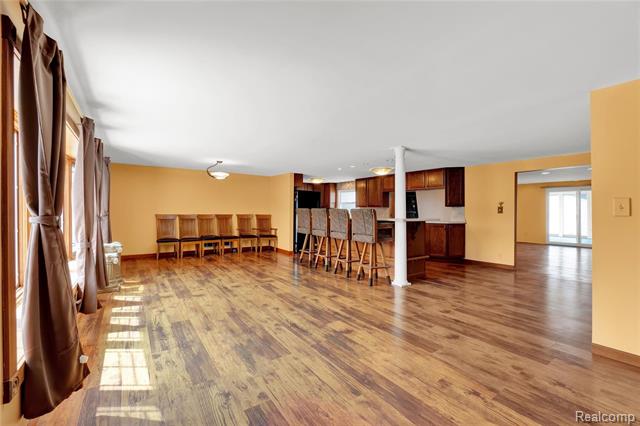 Builiding view fourteen for 5428 Gratiot, Saint Clair, MI. 48079