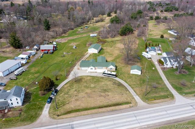 Builiding view thirty nine for 5428 Gratiot, Saint Clair, MI. 48079