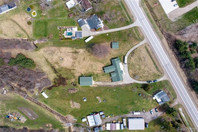 Builiding view thirty six for 5428 Gratiot, Saint Clair, MI. 48079