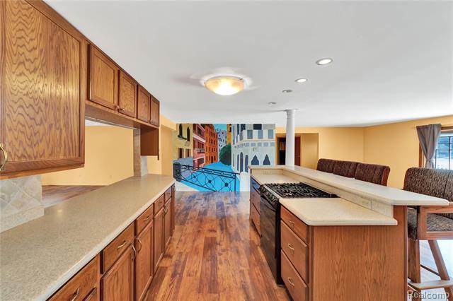 Builiding view twelve for 5428 Gratiot, Saint Clair, MI. 48079