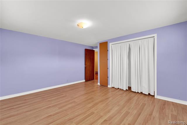 Builiding view twenty two for 5428 Gratiot, Saint Clair, MI. 48079