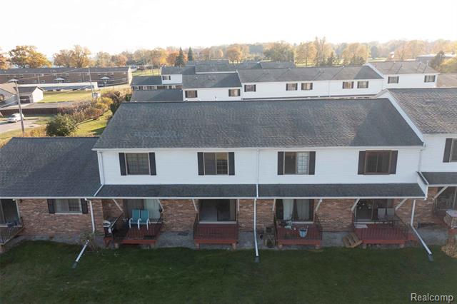 Builiding view thirty four for 125 Cuttle, Marysville, MI. 48040