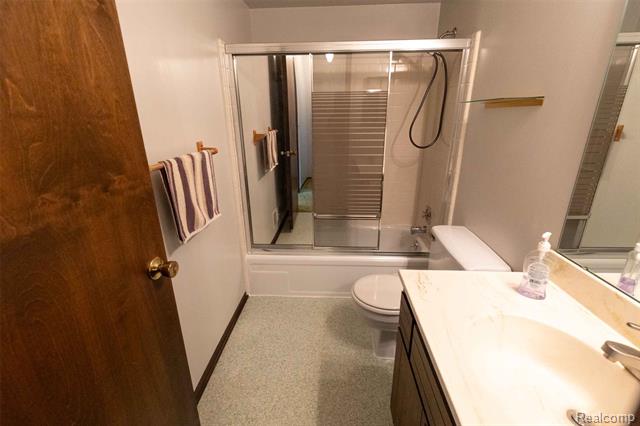 Builiding view twenty four for 125 Cuttle, Marysville, MI. 48040