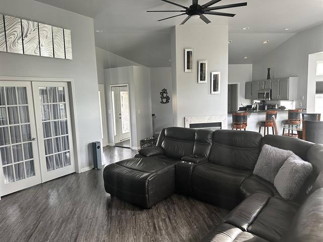 Builiding view nine for 920 Covington, Marysville, MI. 48040