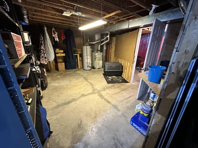 Builiding view thirty four for 920 Covington, Marysville, MI. 48040