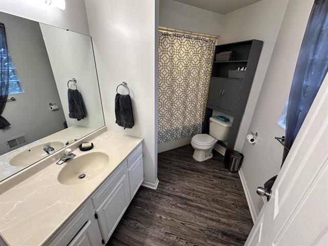 Builiding view twenty eight for 920 Covington, Marysville, MI. 48040