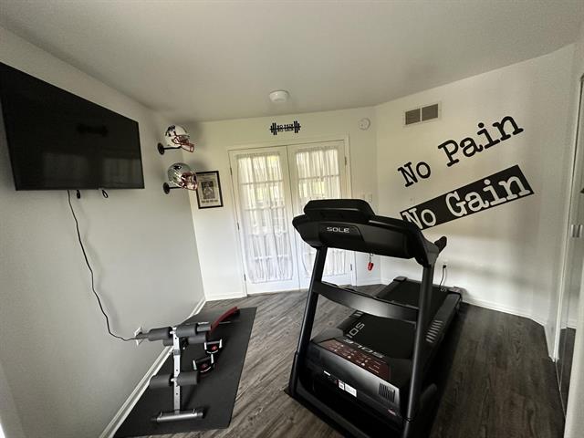 Builiding view twenty one for 920 Covington, Marysville, MI. 48040