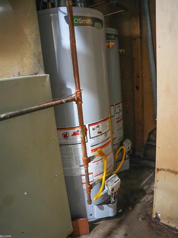 Builiding view sixteen for 5054 Gratiot, Saint Clair, MI. 48079