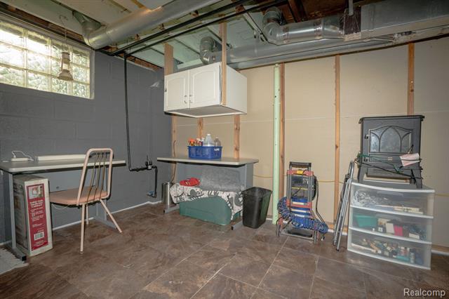 Builiding view fifty three for 515 Jay, Saint Clair, MI. 48079