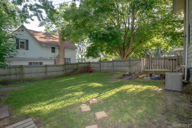 Builiding view nineteen for 515 Jay, Saint Clair, MI. 48079