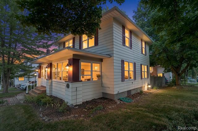 Builiding view one for 515 Jay, Saint Clair, MI. 48079
