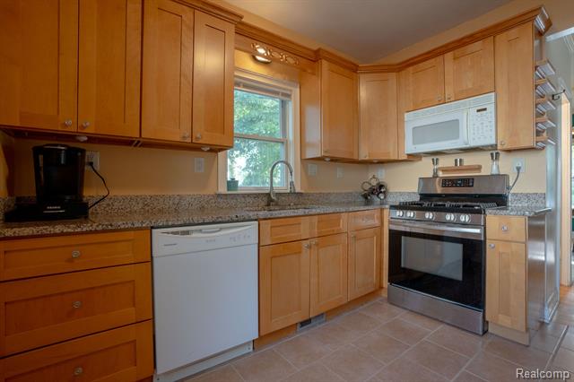 Builiding view thirty for 515 Jay, Saint Clair, MI. 48079