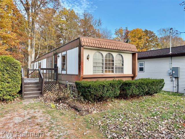 Builiding view one for 192 Pickford, Smiths Creek, MI. 48074