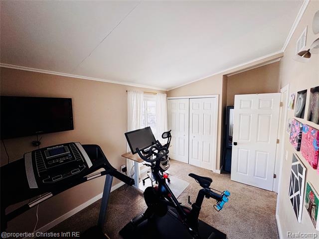 Builiding view eighteen for 1066 Virginia, Marysville, MI. 48040