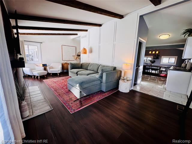 Builiding view six for 1066 Virginia, Marysville, MI. 48040