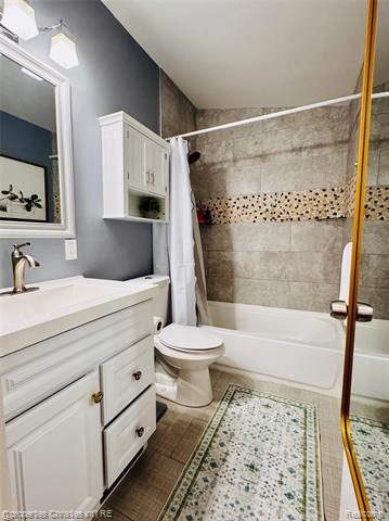 Builiding view twelve for 1066 Virginia, Marysville, MI. 48040