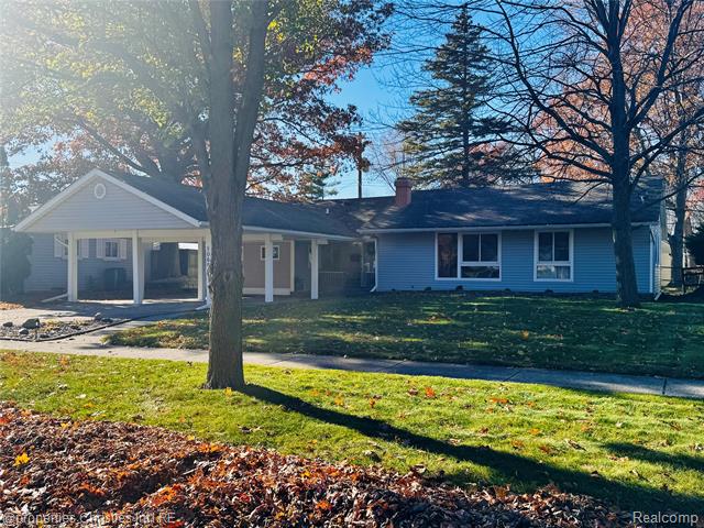 Builiding view twenty nine for 1066 Virginia, Marysville, MI. 48040