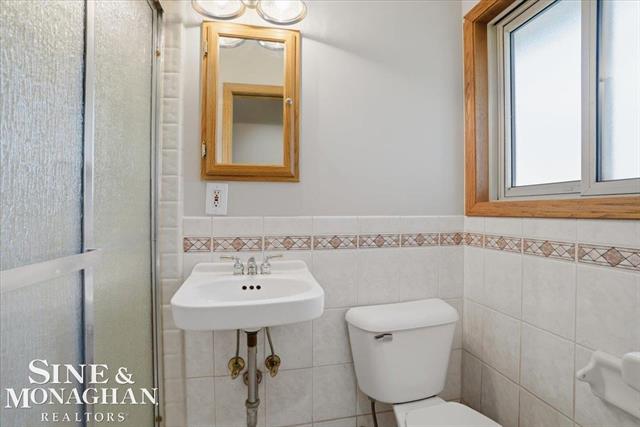 Builiding view fourteen for 1350 Oakland, Saint Clair, MI. 48079