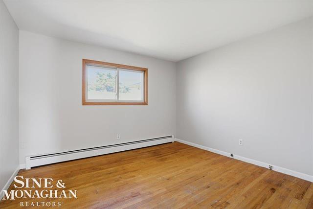 Builiding view nineteen for 1350 Oakland, Saint Clair, MI. 48079