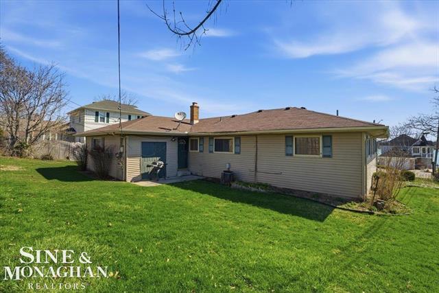 Builiding view thirty three for 1350 Oakland, Saint Clair, MI. 48079