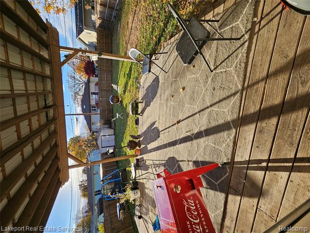 Builiding view ten for 814 James, Marysville, MI. 48040