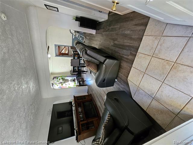 Builiding view two for 814 James, Marysville, MI. 48040