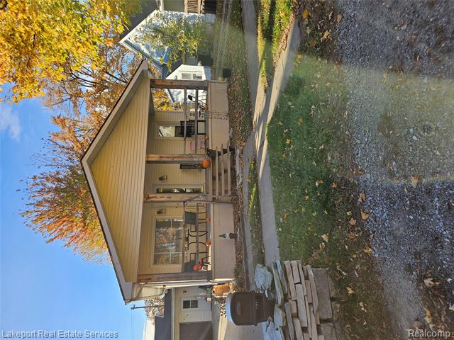 front view for 814 St James, Marysville, Mi. 48040