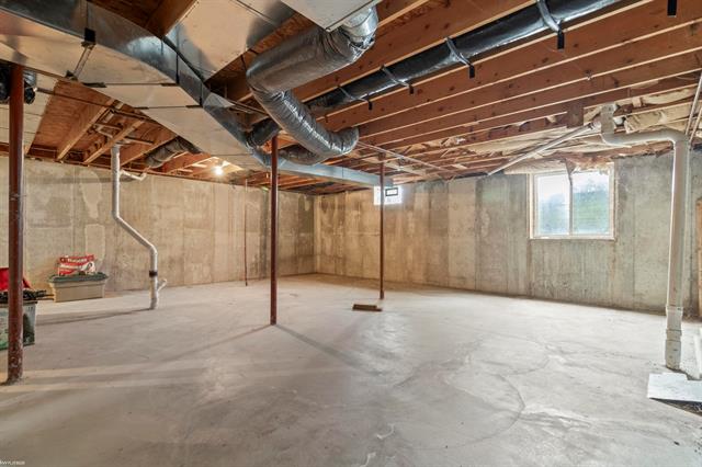 Builiding view eighteen for 422 Colorado, Marysville, MI. 48040